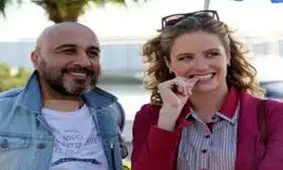 سفر در زمان؛ «کارول ویدوتی» در کنار «رضا عطاران» در سواحل برزیل؛ سال 94