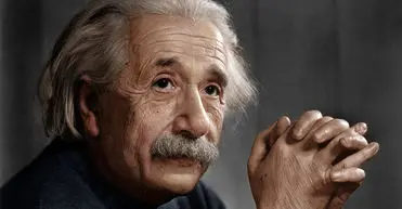 سفر در زمان؛ «آلبرت انیشتین» در 6 سالگی و در کنار خواهرش ماریا؛ سال 1263 