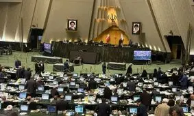 پست معنادار رسانه رهبر انقلاب همزمان با تصویب طرح عجیب ضد رسانه ای و ضدامنیتی مجلس/ عکس