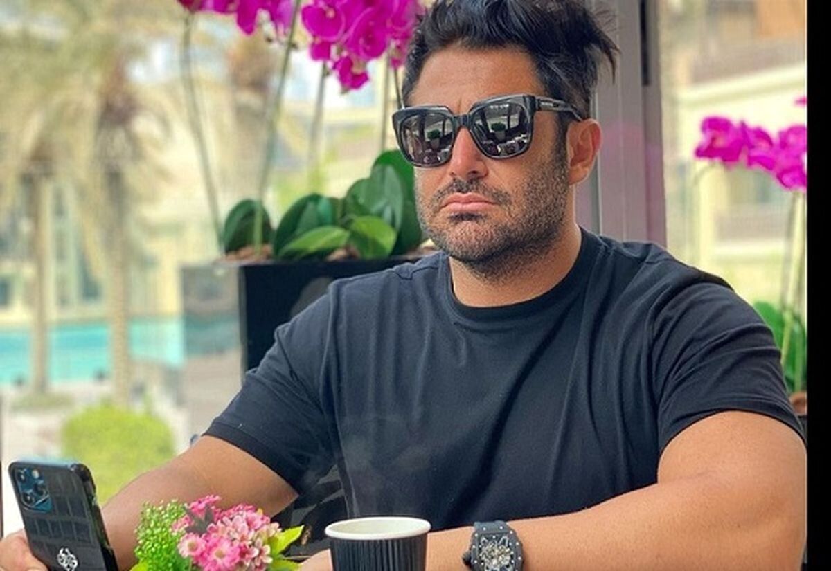 بازی محمدرضا گلزار با یک گربه در خانه لوکس شخصیاش در دبی/ ویدئو
