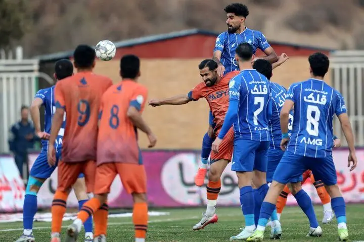 استقلال با کمک VAR راهی یک هشتم نهایی شد/ آسانی تفاوت ها را رقم زد