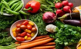 ترفندِ تازه نگه داشتن میوه‌ها در یخچال برای چند روز/ ویدئو