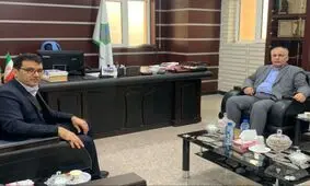 دیدار رئیس شورای شهر اهواز با مدیر کل بحران خوزستان