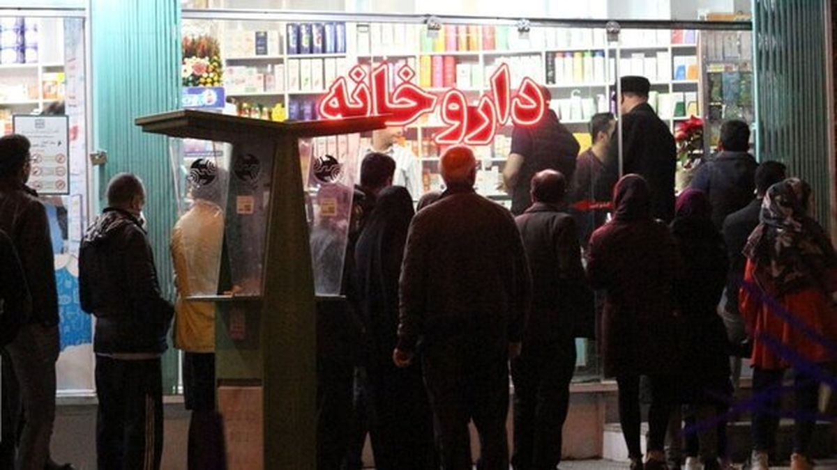 جولان دلالان در بازار سیاه دارو/ چرا داروهای کمیاب در داروخانه‌ها نیست اما به وفور در بازار غیر رسمی پیدا می‌شود؟