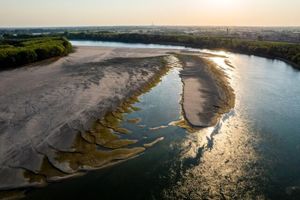 تصاویری از رودخانه های جهان که در حال خشک شدن هستند