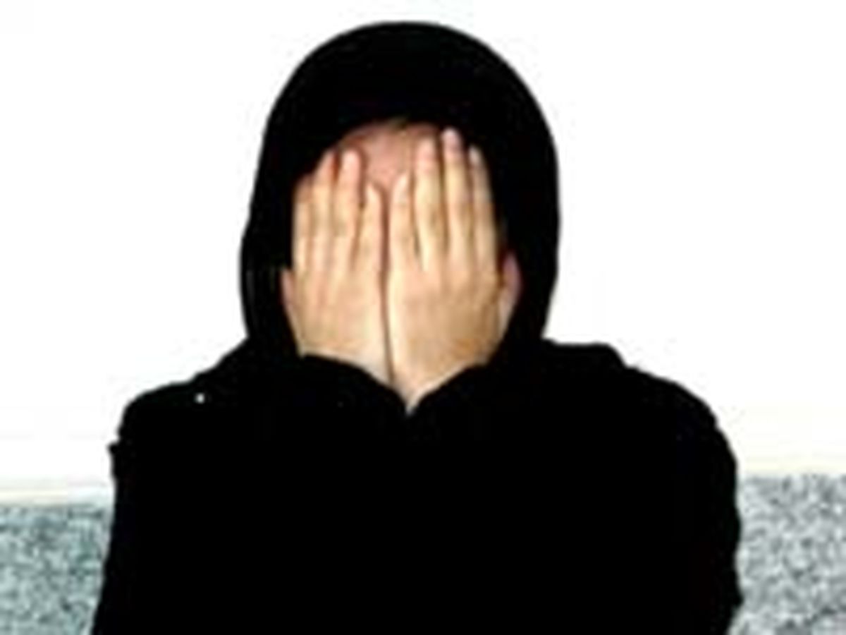 1200 نفر در کرخه به دام زن فریبکار افتادند