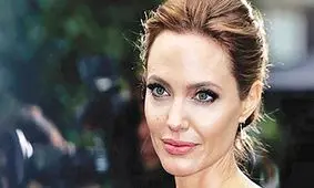 ورود ناگهانی آنجلینا جولی به کافه‌ای در اوکراین/ ویدئو