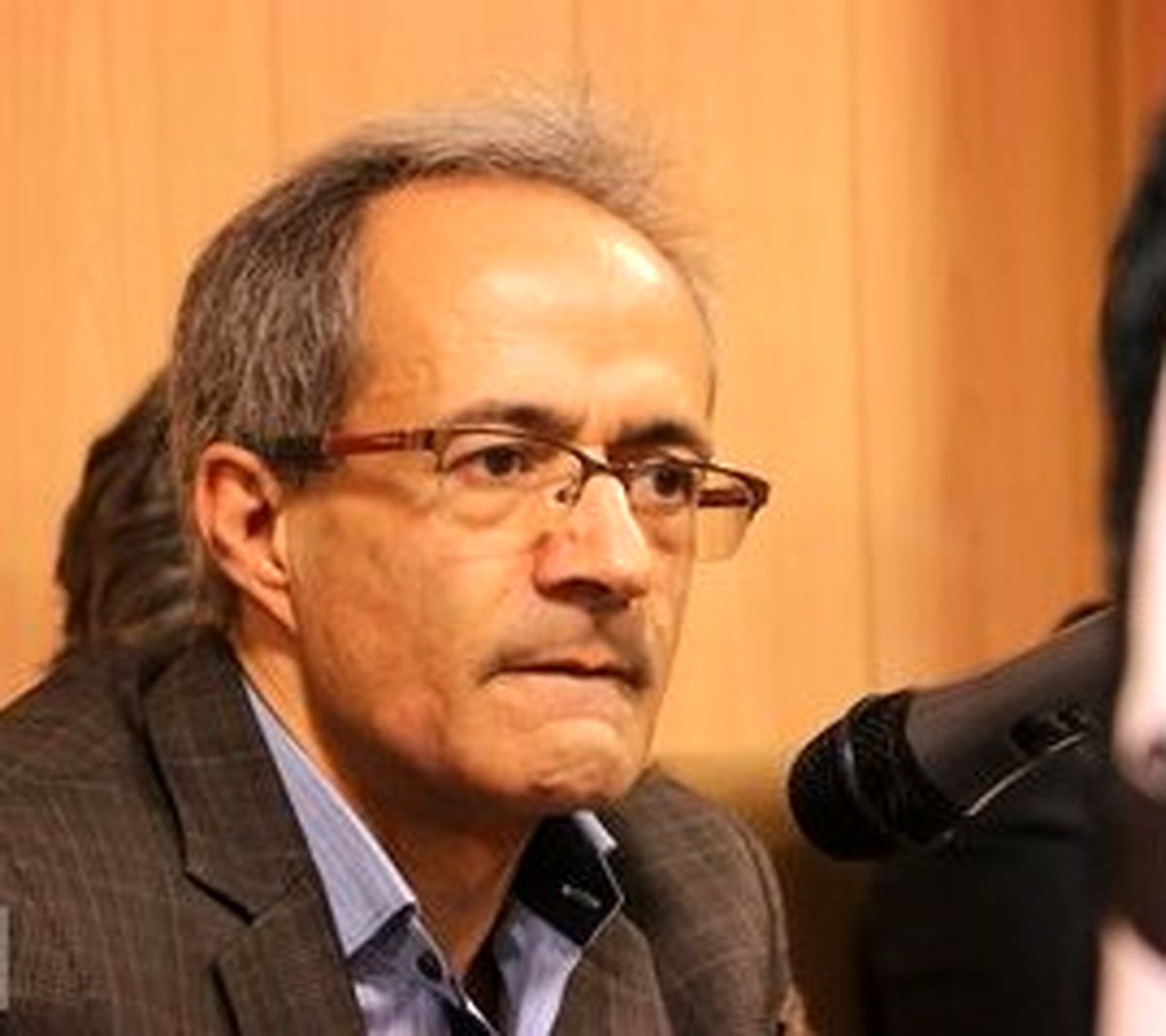 جز آرزوی مرگ یکدیگر را در سر نمیپروریم