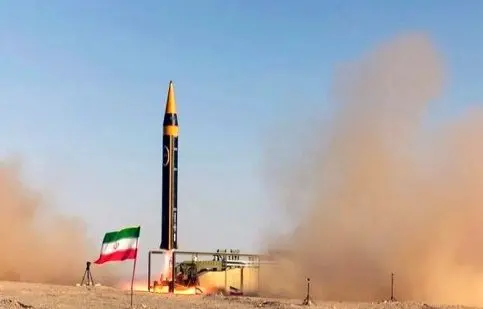 شکارچیان آسمان آماده‌اند/ تصاویری از آماده شدن دلاوران هوافضای سپاه برای اجرای عملیات/ ویدئو
