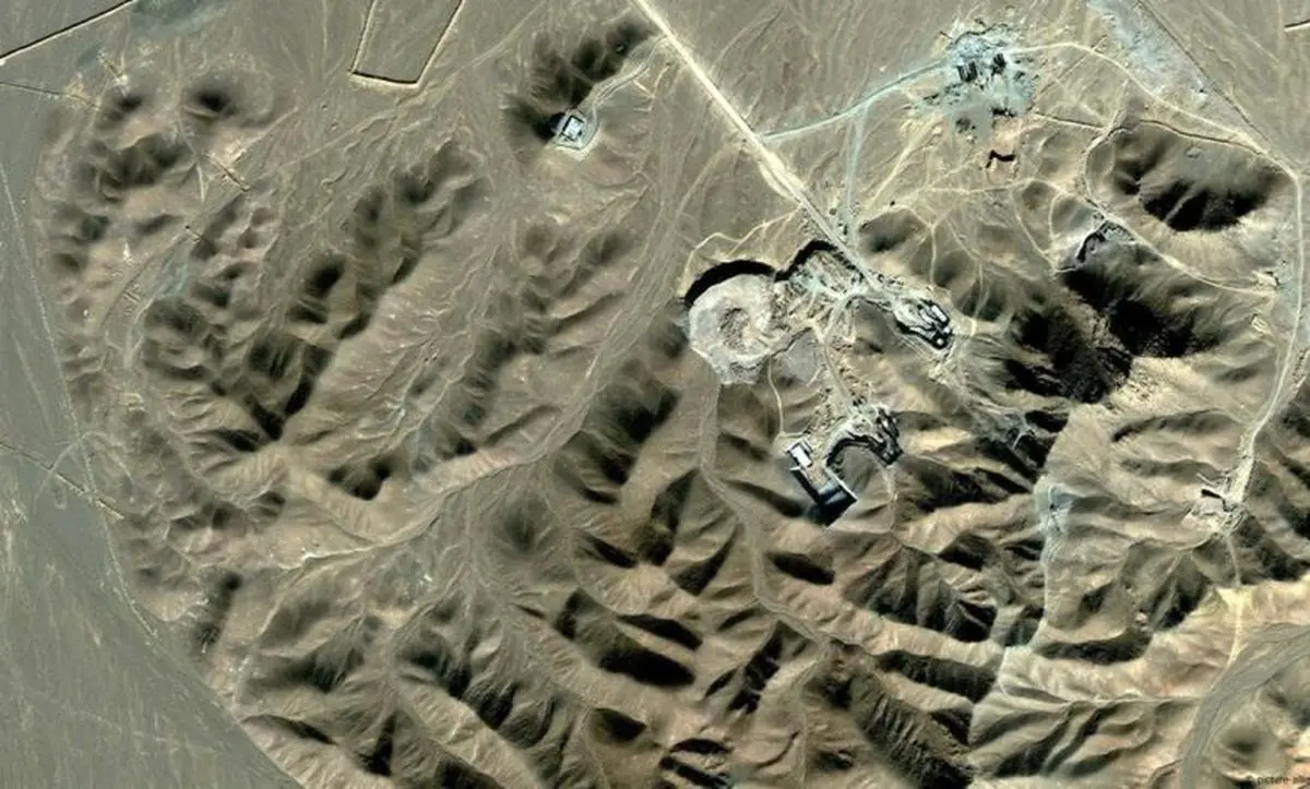 واشنگتن‌پست: باید همچنان ایران را تهدید نظامی کرد!

