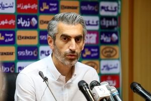 سرمربی تیم فوتبال استقلال: اول روی امکانات کار کنیم بعد به فکر مربی بزرگ باشیم