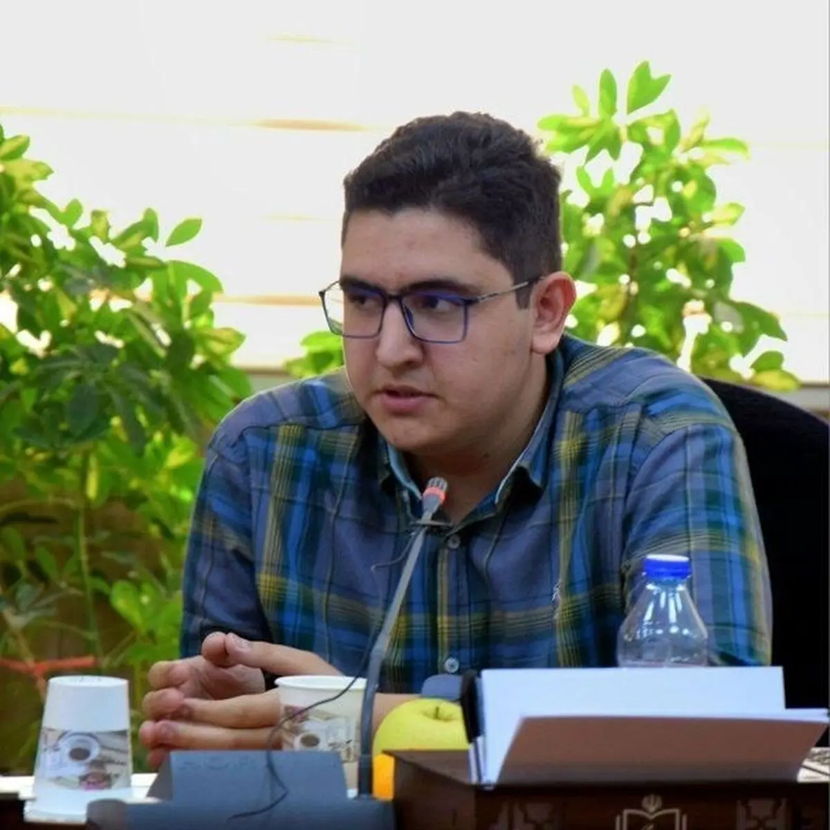 دبیر انجمن  اسلامی دانشگاه تهران آزاد شد

