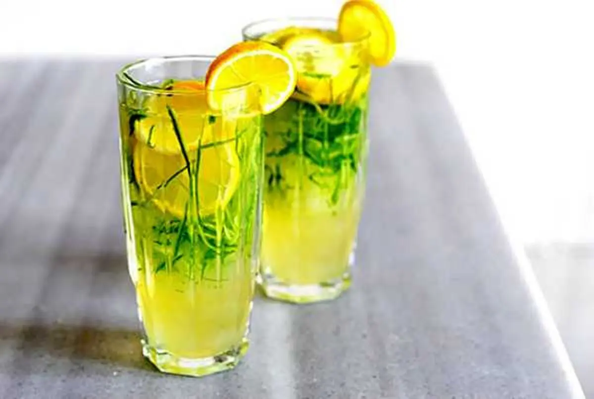 ۵ شربت سنتی برای جلوگیری از گرمازدگی/ اینفوگرافیک