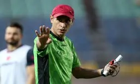 گل‌محمدی: باشگاه پرسپولیس برای مهاجم خوب باید هزینه کند/ منشا را راحت از دست دادیم 

