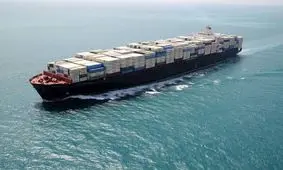  پهلوگیری دومین کشتی کانتینربر ایرانی در بندر شهید رجایی 