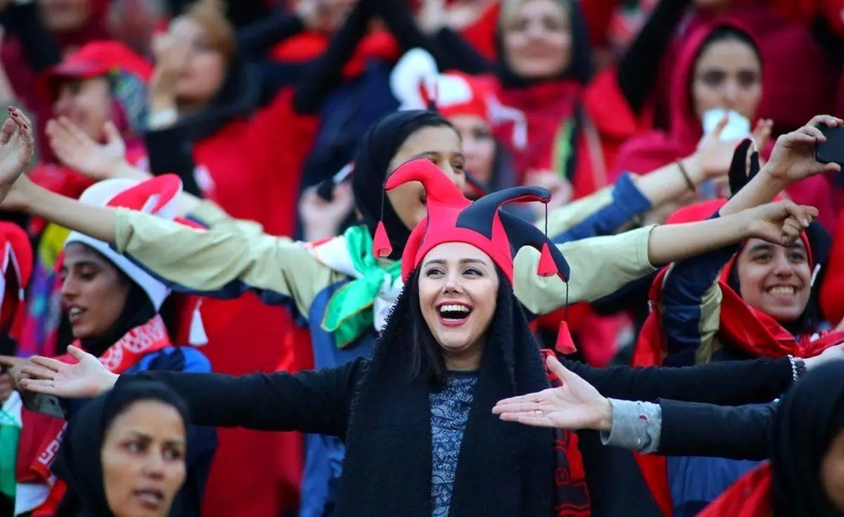 روزه سکوت منتقدان حضور زنان در ورزشگاه ها