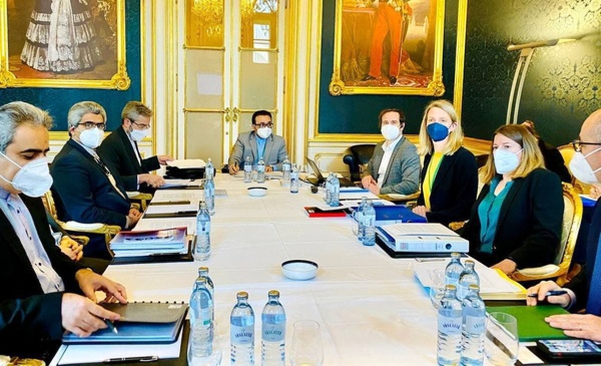 دیدار مذاکره‌کنندگان ارشد ایران و ۳ کشور اروپایی با حضور نماینده اتحادیه اروپا در وین

