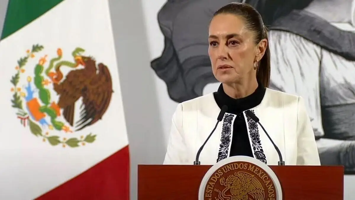 زمین لرزه، سخنرانی رئیس جمهور مکزیک را نیمه کاره گذاشت/ ویدئو