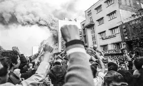 چرا انقلاب 57 اتفاق افتاد؟