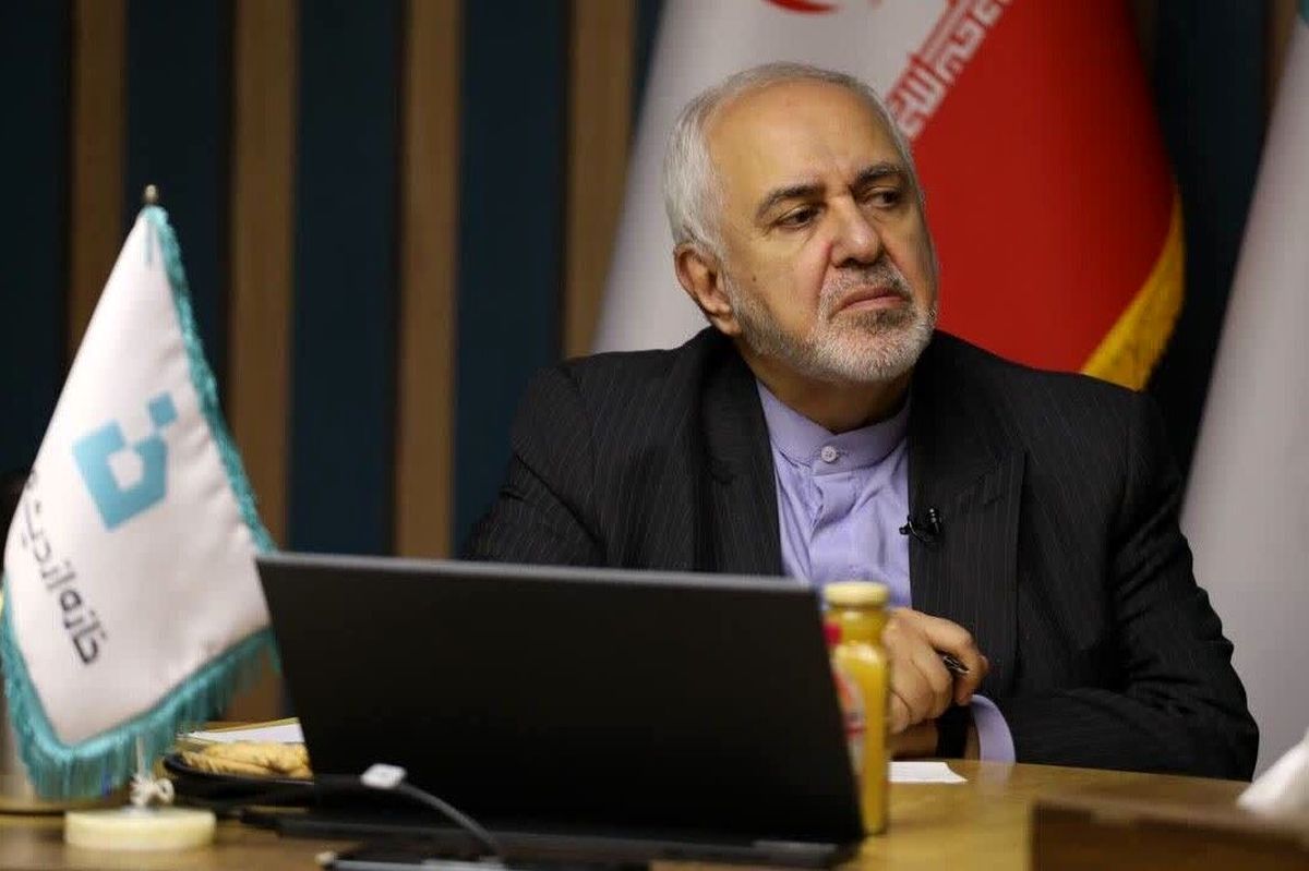 ظریف: در روابط با همسایگان با مشکلاتی مواجهیم که وزارت خارجه بهتنهایی نمیتواند آنها را حل کند/ ارتباط مؤثر با اندیشکدهها به دولت در تصمیمگیریها کمک میکند