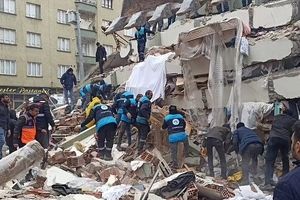 حجم خرابی‌های زمین‌لرزه در ترکیه/شمار قربانیان زلزله بامدادی در ترکیه و سوریه به ۱۴۷۲ تن رسید 