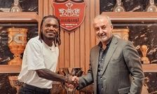 بیفوما، بازیکن پرسپولیس: به ایران برمی‌گردم اما زمانش را نمی‌دانم/ جنگ تمام شده است و برادرهایم آنجا هستند و به زندگی عادی برگشته‌اند