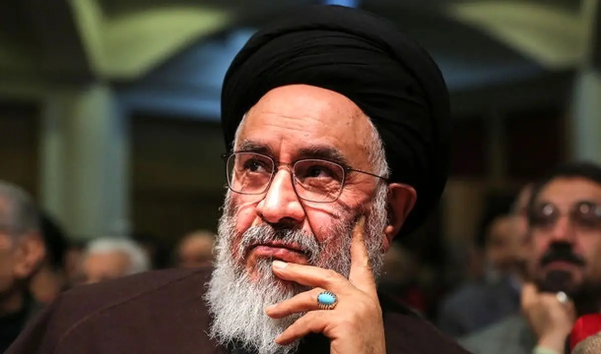 دکتر شفیعی کدکنی از مفاخر ادبی ایران هستند؛ چه کسی باور می‌کند کتاب ایشان با مشکل مواجه شود؟