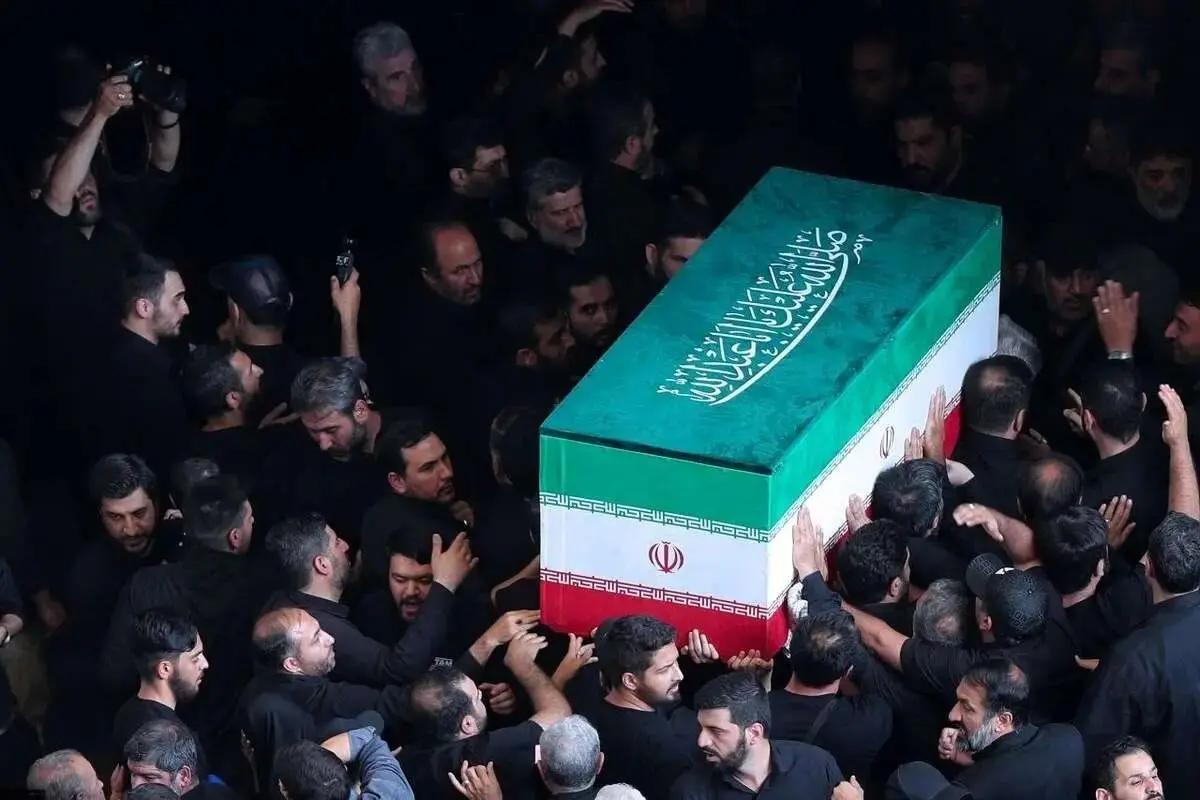 تعطیلی سراسری روز چهارشنبه در عراق همزمان با تشییع رهبر شهید

