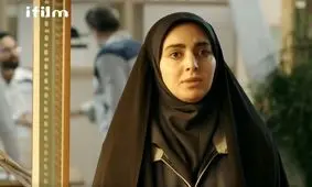  سفر در زمان؛ ژست «مرضیه» سریال بچه مهندس 3 با کلاه چارلی چاپلین؛ سال 1402 