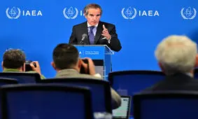 گروسی: هیچ فعالیت رادیواکتیوی که غیرنظامیان را تهدید کند، وجود ندارد اما شاید هم چنین چیزی رخ دهد/ درباره ایران، باید به سمت راه‌حل‌های دیپلماتیک حرکت کنیم

