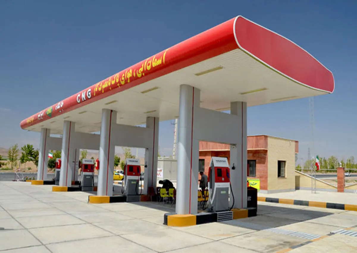 عرضه رایگان CNG در ۱۱ جایگاه قم برای خدمت‌رسانی به زائران مراسم تشییع رهبر شهید