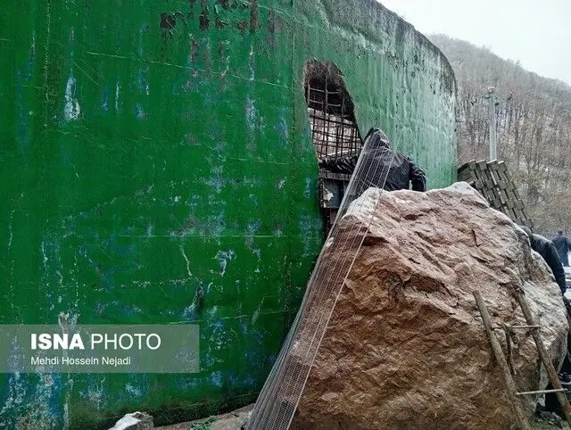 وقوع رانش بزرگ زمین و خسارت به تصفیه‌خانه بهارستان در آستارا/ آبرسانی بدون وقفه ادامه دارد