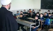 انتقاد بنیانگذار پویش قصه، رنگ، توپ از جذب 3000 طلبه در آموزش و پرورش در دولت مرحوم رئیسی/ طلبه ای که اصول و فقه خوانده، چطور آوردید آموزگار مقطع ابتدایی کردید که تخصص ندارد؟!/ ویدئو
