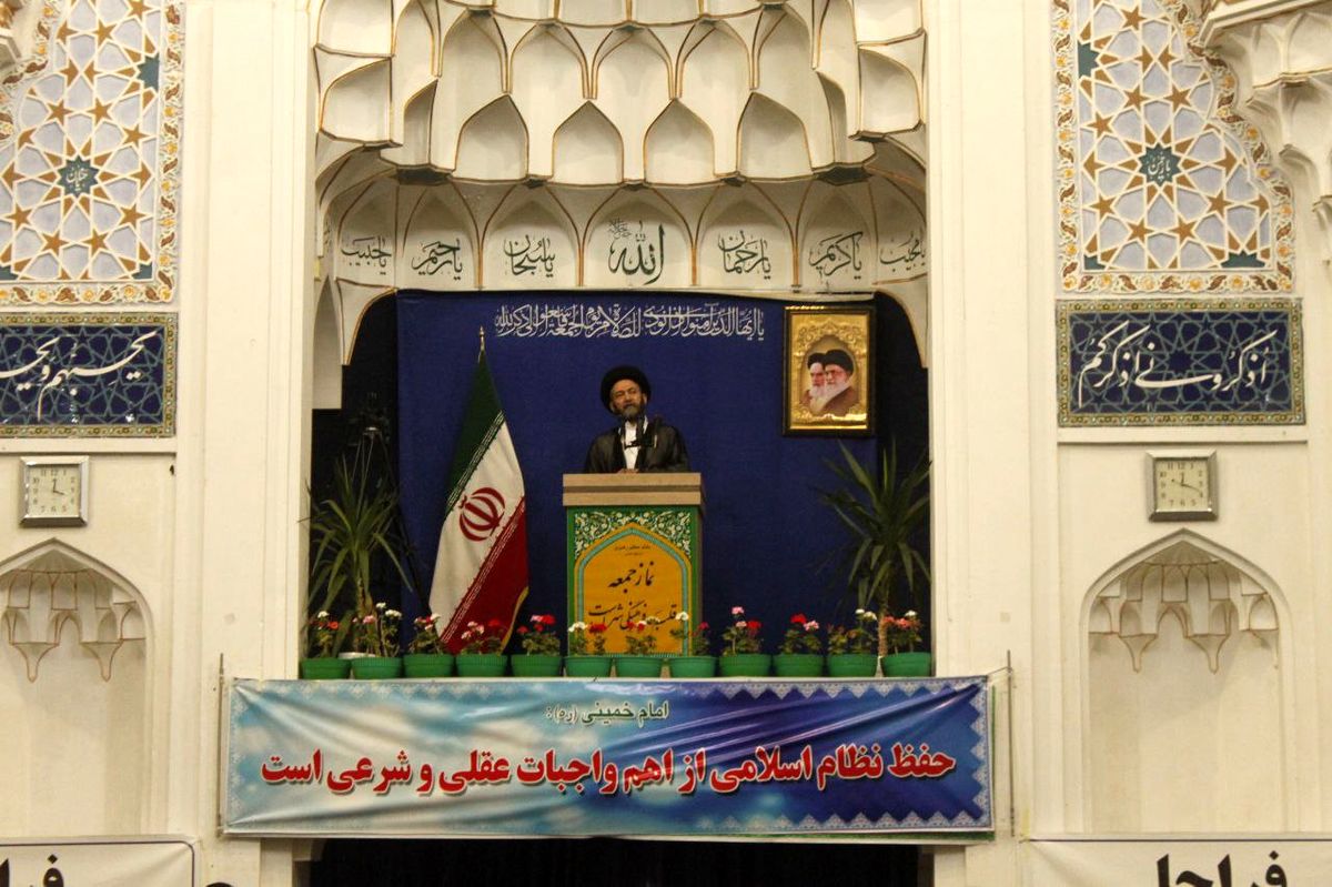 اهانت و تعرض به متولیان امنیت را نمیپذیریم/ صدها مقدمه لازم است تا گفته شود که همه مثل ما فکر کنند