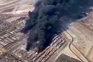 نمای هوایی از محل حادثه در اسکله شهید رجایی/ ویدئو