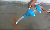 چگونه با بطری نوشابه یک جارو دستی خلاقانه در خانه بسازیم؟/ ویدئو