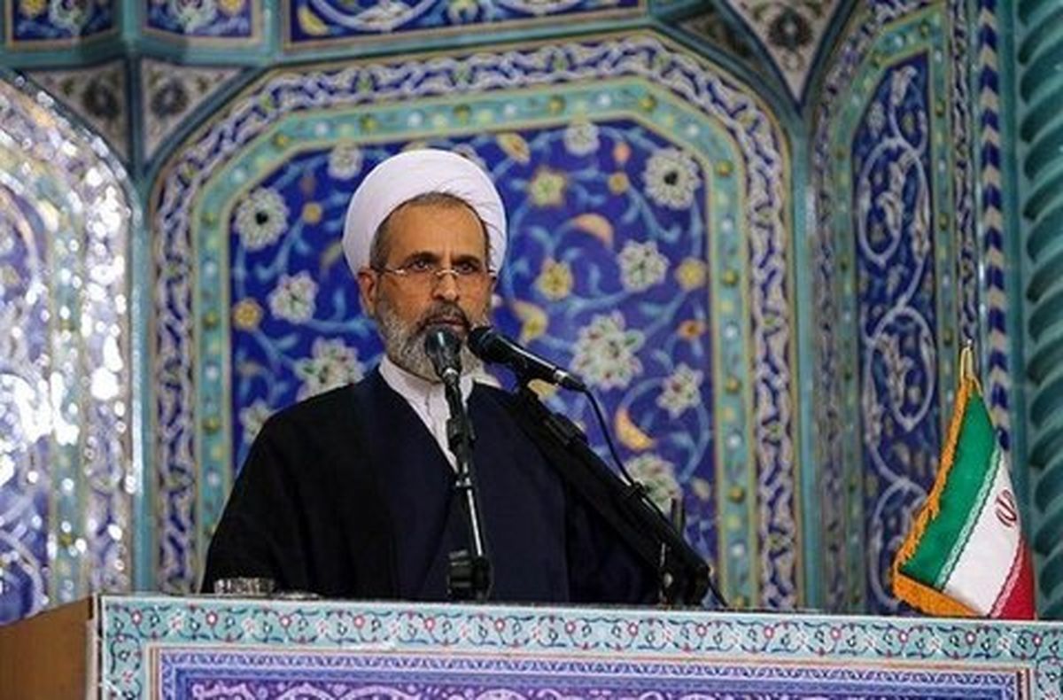 عبای ما فرش پای مردم و عمامه ما پرچم خدمت، عقلانیت و مبارزه برای خدا است/ امروز روحانیت مظلوم ما و مدارس ما مورد هجوم گروه های تروریستی قرار دارند
