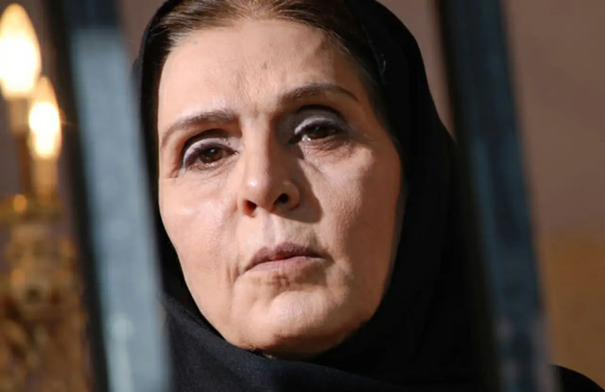 آهو خردمند در کانادا/ بیوگرافی