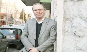 تغییر قانون اساسی مشکلی را حل نمی‌‌کند/ قانون نیست که دایره قدرت را تعیین می‌کند بلکه برعکس/ در سنت سیاسی و فکری و حقوقی ما، عرف‌ها نادیده گرفته می‌شوند/ سنت را باید از درون تغییر داد