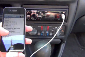 شارژ کردن گوشی در ماشین را فراموش کنید