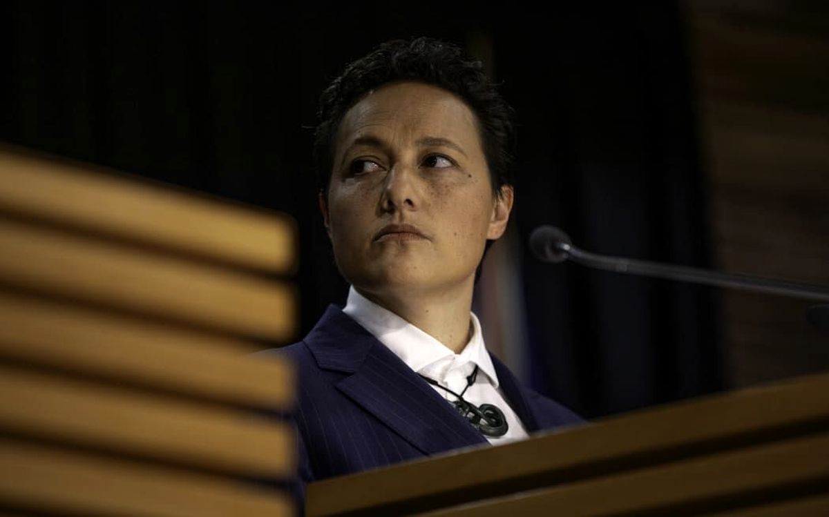 وزیر دادگستری نیوزیلند پس از تخلف رانندگی استعفا کرد


