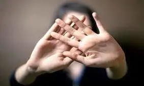 اجبار دختر جوان به روابط بی‌شرمانه/  بیش از 1800 بار رابطه جنسی شرم آور