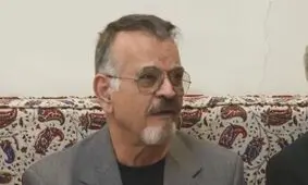 سفر در زمان؛ شوخی رهبر انقلاب با مهدی فخیم زاده؛ شما طاغوتی هستید/ ویدئو