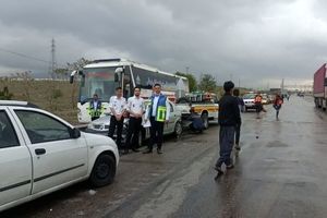 حادثه رانندگی برای فرماندار آوج؛ خودرو منحرف شد