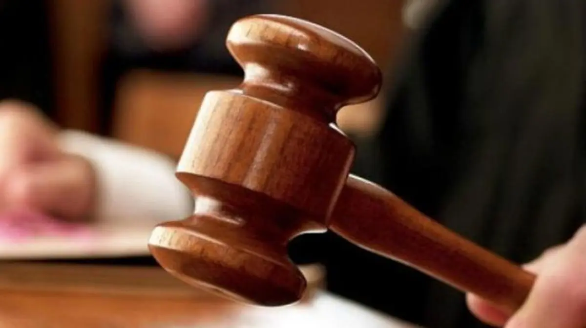 نماینده پارلمان الجزایر به دلیل کمک به تقلب دخترش زندانی شد

