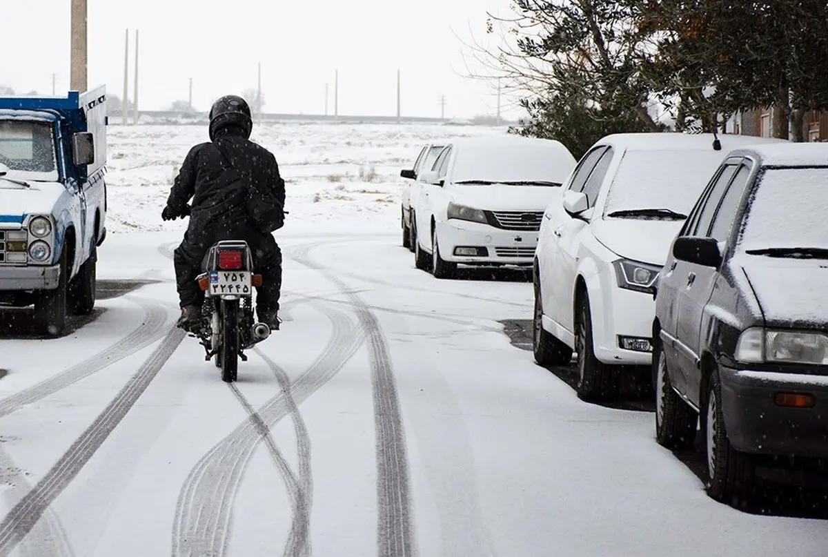 کمینه دمای ۲۱ ایستگاه هواشناسی، سردتر از ۲۰- اعلام شد/ سرمای هوا به جنوب شرق کشور رسید

