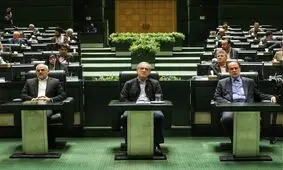 جلسه غیرعلنی مجلس با رئیس‌جمهور درباره نوسانات بازار ارز

