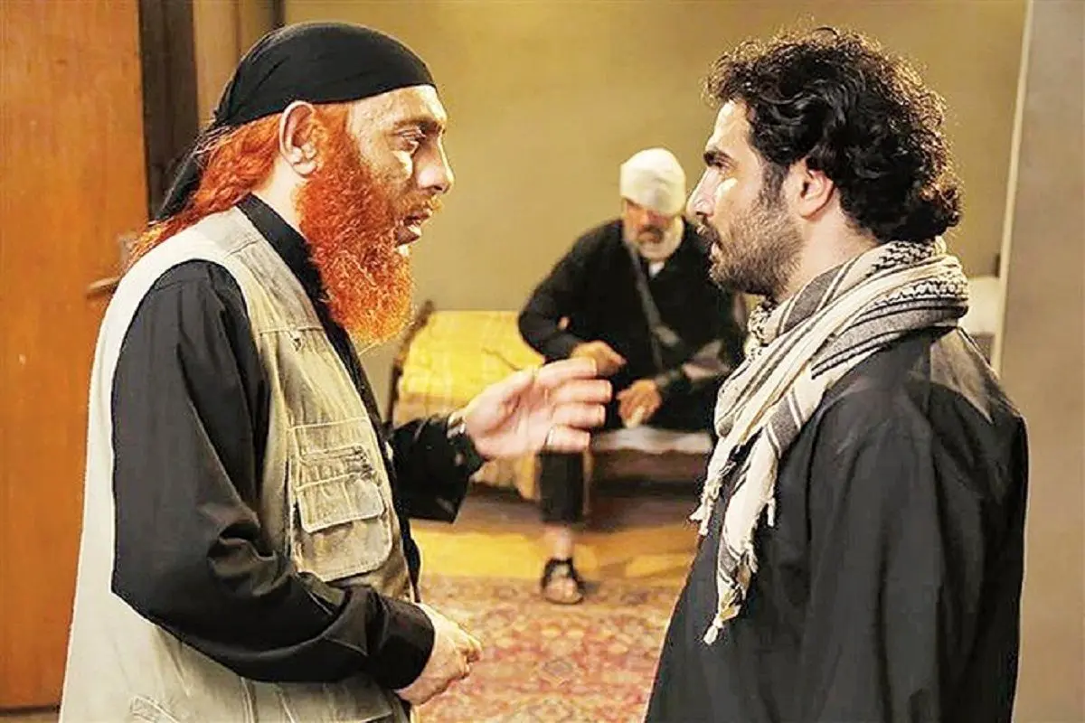 سفر در زمان؛ «محمد نادری، ابوخوله» سریال بیگانگان با تیپ متفاوت؛ سال 1404 