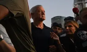 گانتس چشم به لحظه سرنگونی نتانیاهو دوخته است