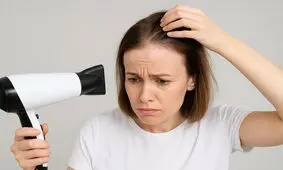 آیا سشوار واقعاً باعث کچلی می‌شود؟